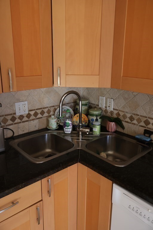 49 Paradise Rd unit 2, Swampscott, MA 01907 - photo 7