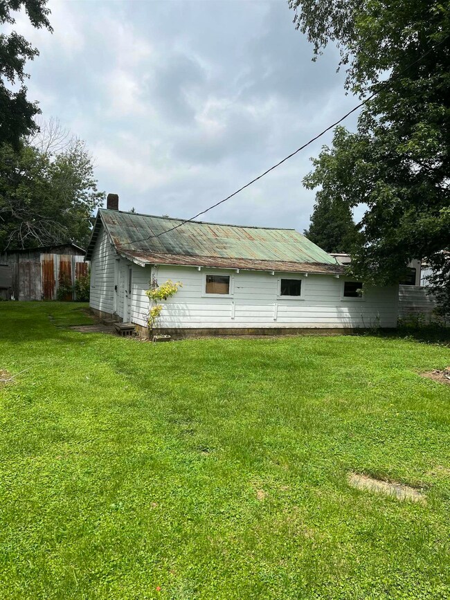 974 S 9th St, Mitchell, IN 47446 - photo 3