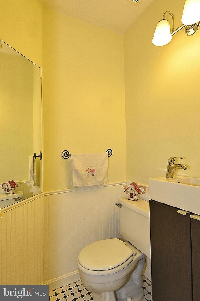 9448 Clocktower Ln, Columbia, MD 21046 - photo 4