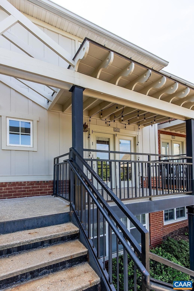 1625 Elmwood Ct unit 202, Charlottesville, VA 22903 - photo 3