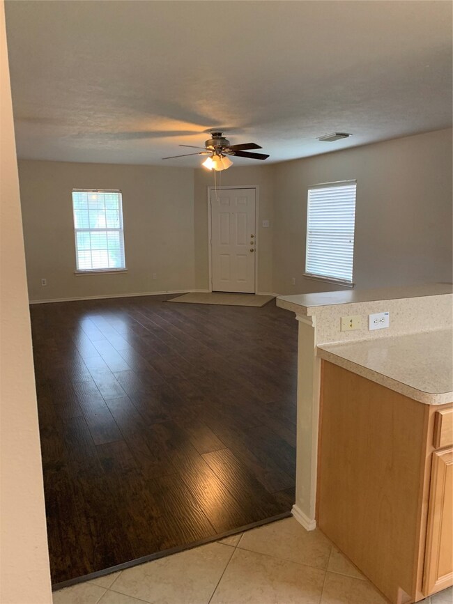 15630 Haleys Landing Ln, Houston, TX 77095 - photo 4