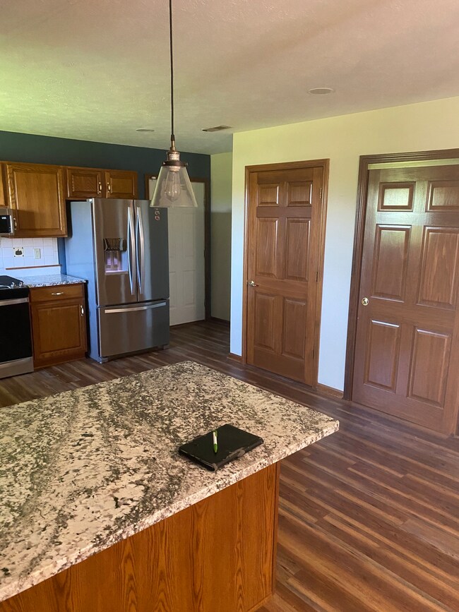 376 Schoolhouse Ln, Bargersville, IN 46106 - photo 7