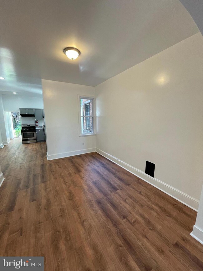 514 Stevens St, Camden, NJ 08103 - photo 4