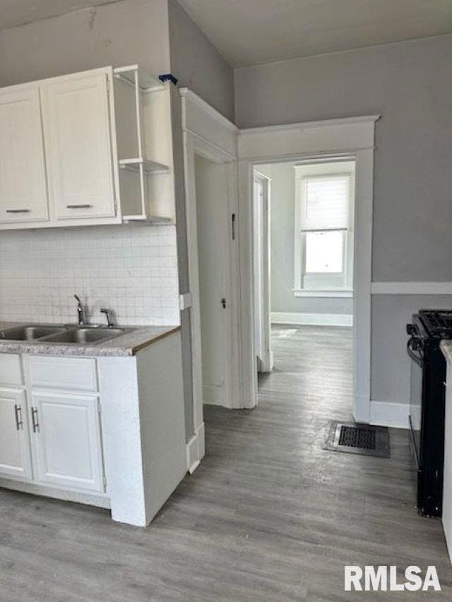 1321 W 13th St, Davenport, IA 52804 - photo 5