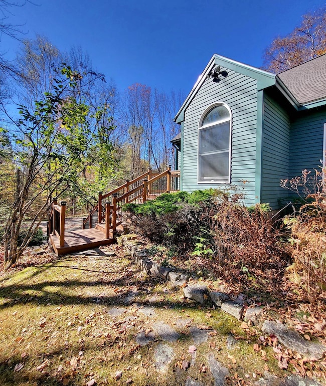 637 Wallace Hill Rd, Franconia, NH 03580 - photo 3
