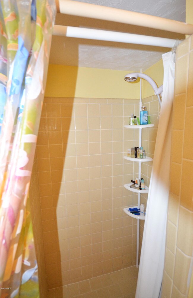 A 7 shower