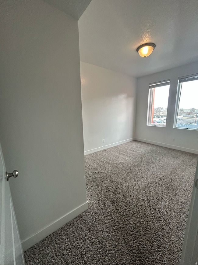 875 S Depot St unit C307, Clearfield, UT 84015 - photo 7
