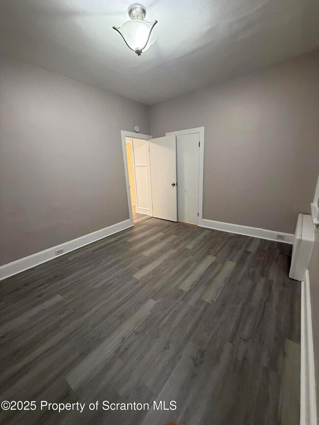 929 Stafford Ave unit 2, Scranton, PA 18505 - photo 4