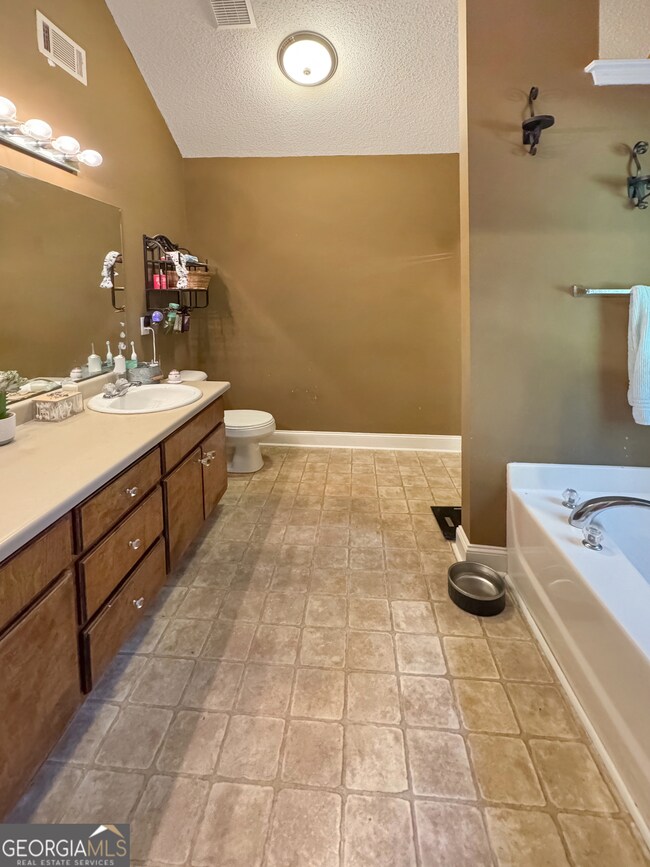 334 Barnetts Bridge Rd, Jackson, GA 30233 - photo 6