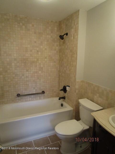 131 main bath 10 4