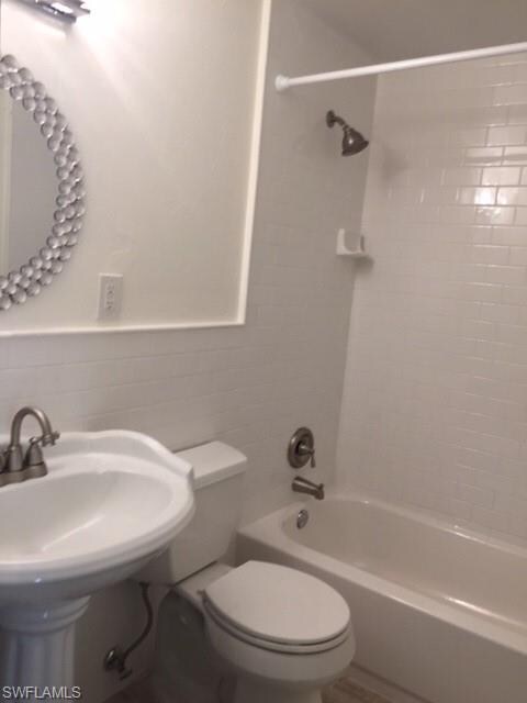 1051 Michigan Ave, Naples, FL 34103 - photo 4