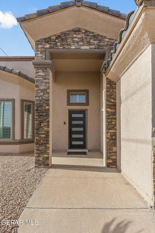 13589 Samlesbury Ave, El Paso, TX 79928 - photo 5