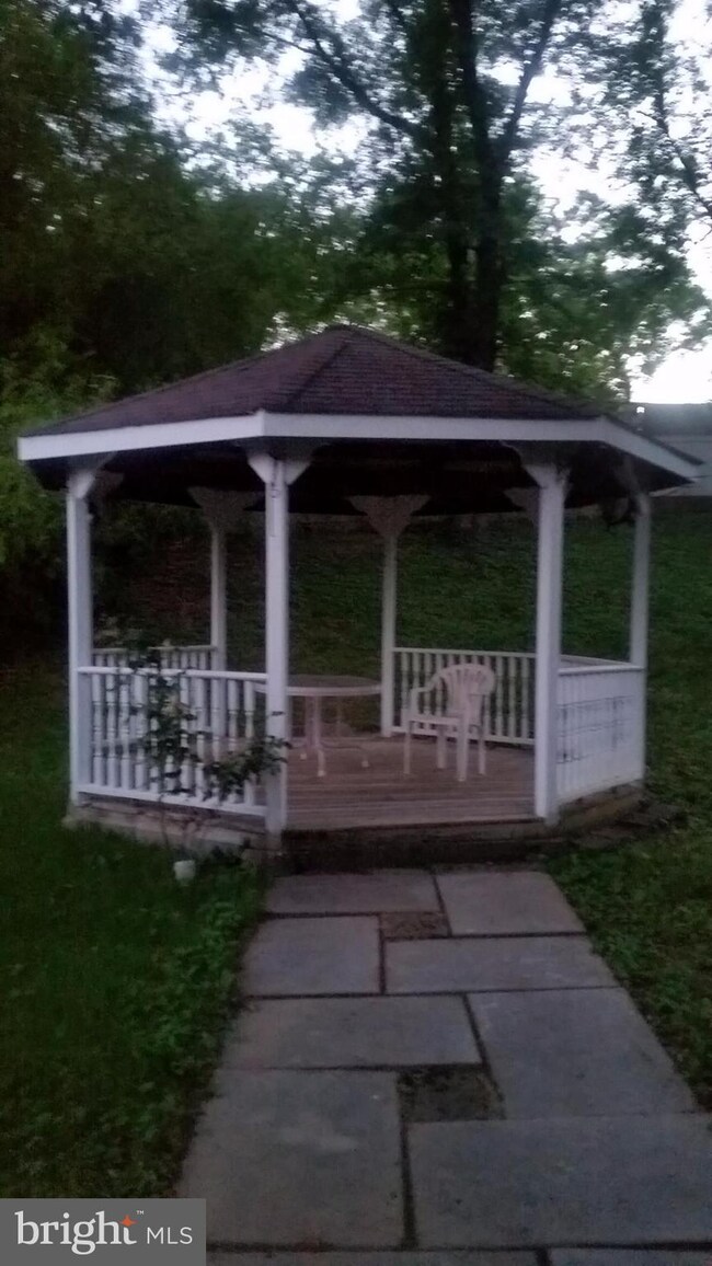 7400 17th Ave, Hyattsville, MD 20783 - photo 7