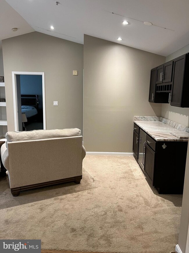 2024 Gov Thomas Bladen Way, Annapolis, MD 21401 - photo 4