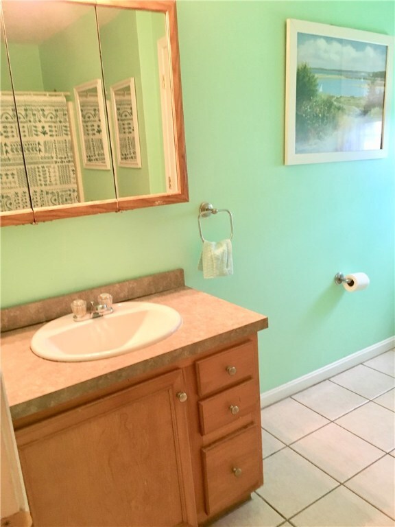 69 Harrison St, Cumberland, RI 02864 - photo 6