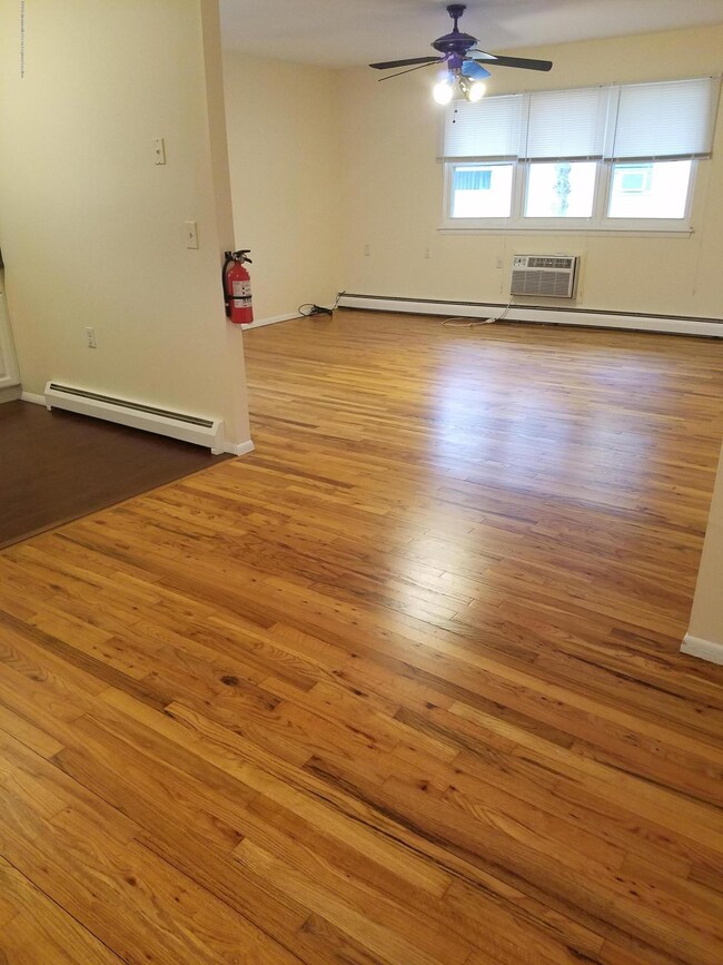 2271 Yorktowne Blvd, Toms River, NJ 08753 - photo 5