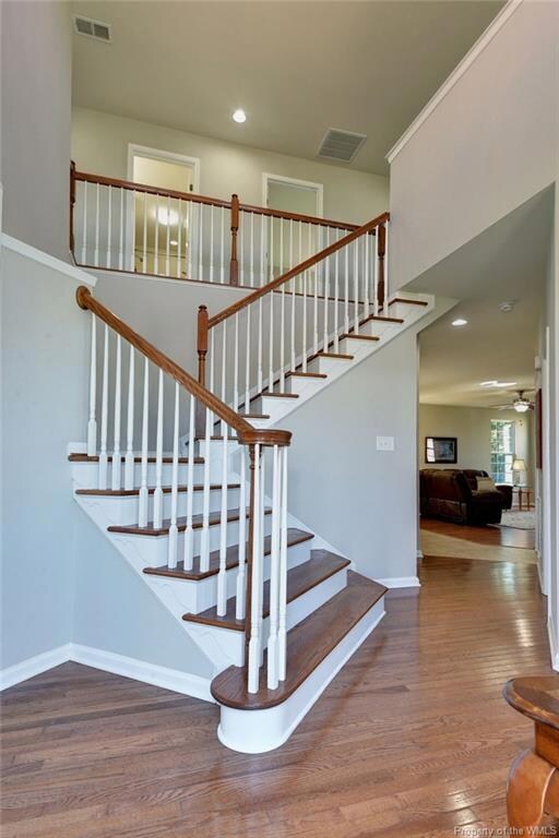 Welcoming foyer entrance-