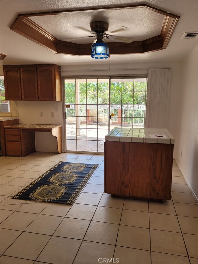 13776 Greenwood Place, Victorville, CA 92395 - photo 7