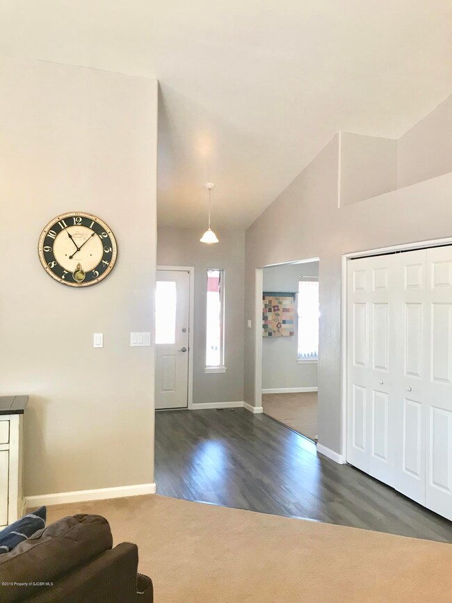 102 Meadow Cir, Bloomfield, NM 87413 - photo 5