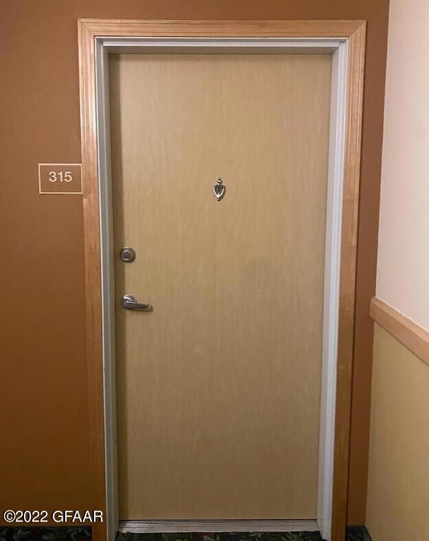 315