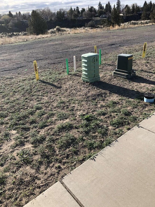 776 NW 13th St, Redmond, OR 97756 - photo 5