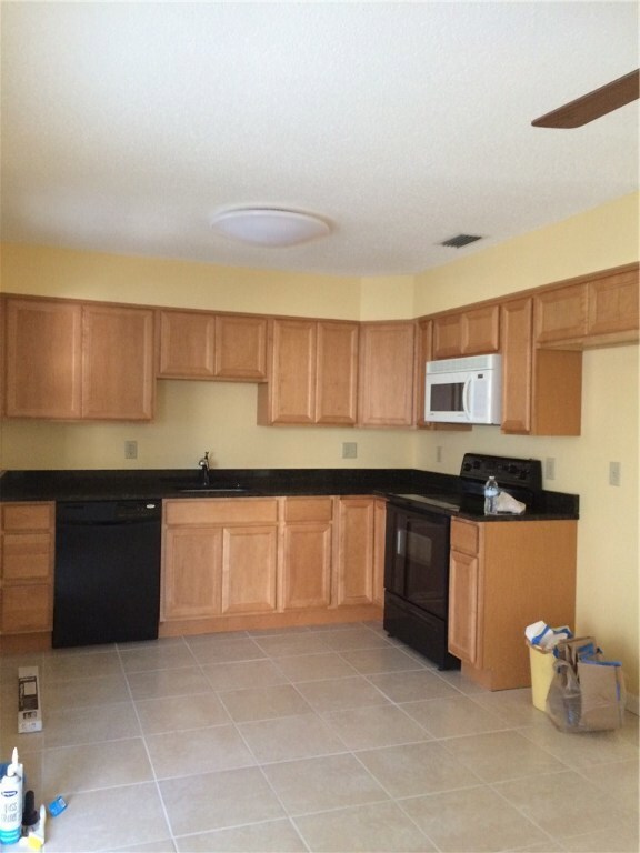 452 Mango Ave, Sebastian, FL 32958 - photo 4