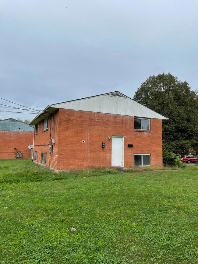 937 Ferndale Place, Columbus, OH 43209 - photo 2