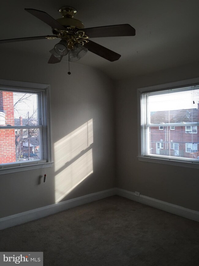 1027 Middlesex Rd, Essex, MD 21221 - photo 6