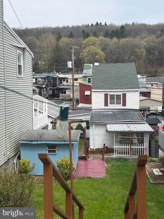 416 Middle St, Ashland, PA 17921 - photo 7