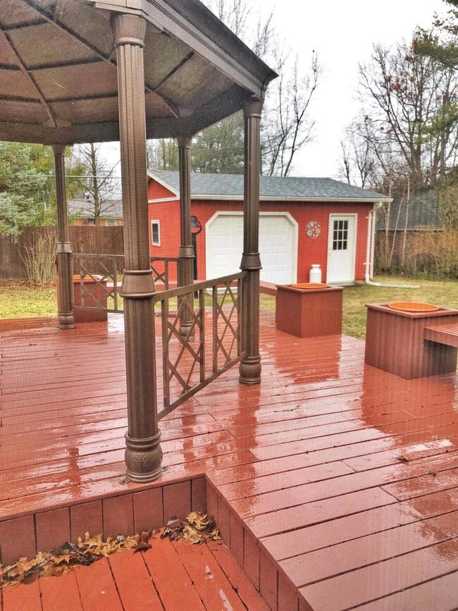 520 Clearview Ln, Versailles, IN 47042 - photo 5