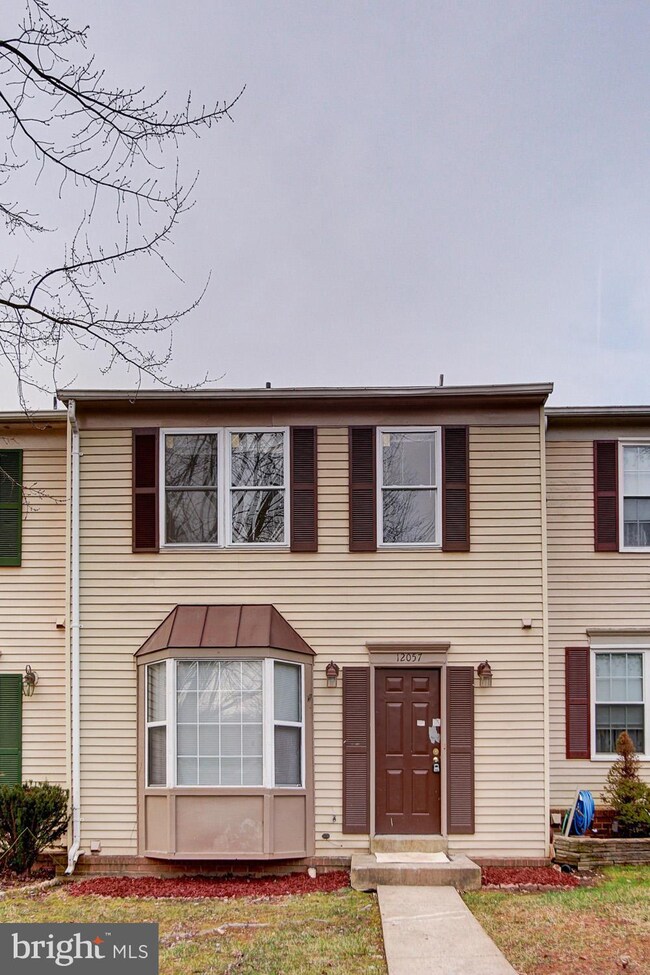 12057 Winding Creek Way, Germantown, MD 20874 - photo 2