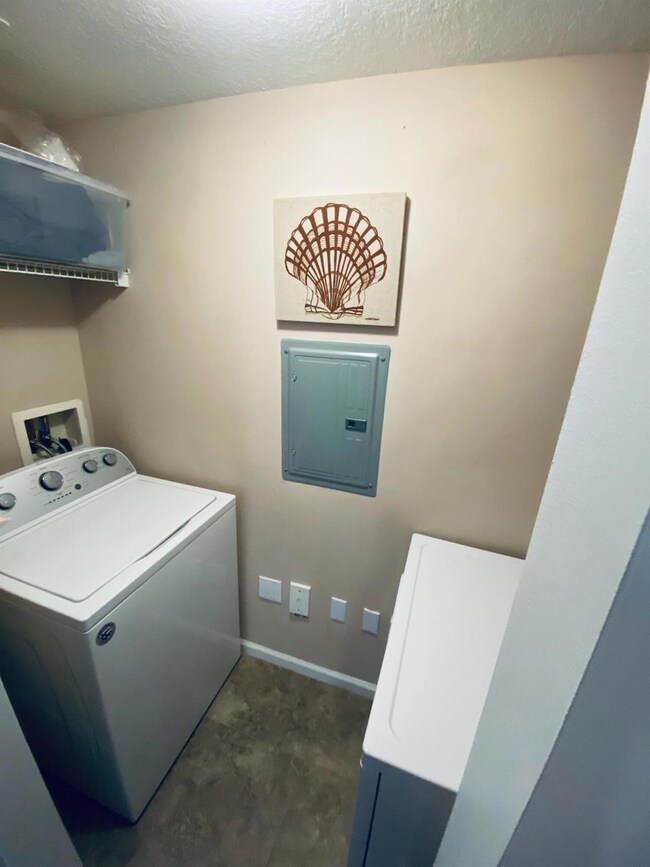 1108 Myrtlewood Cir E, Palm Beach Gardens, FL 33418 - photo 6