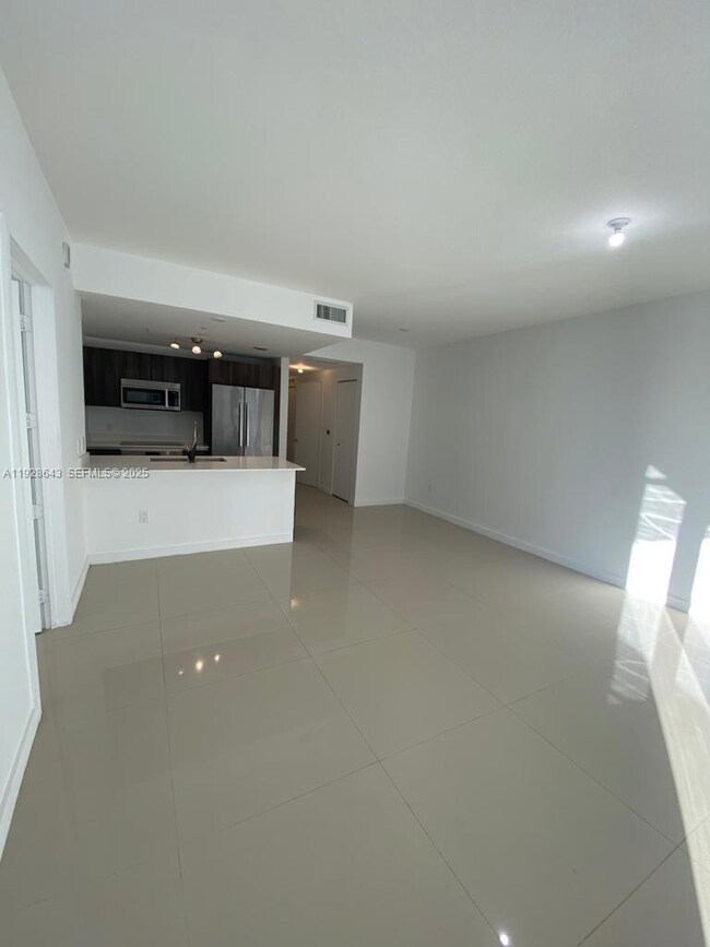 Aria on the Bay unit 1804, Miami, FL 33132 - photo 6