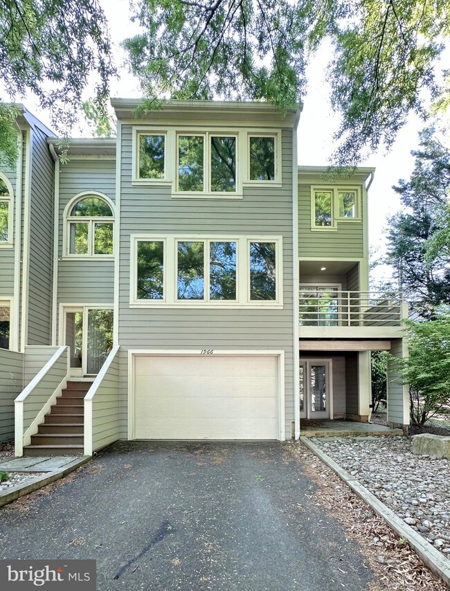 1966 Lakeport Way, Reston, VA 20191 - photo 2