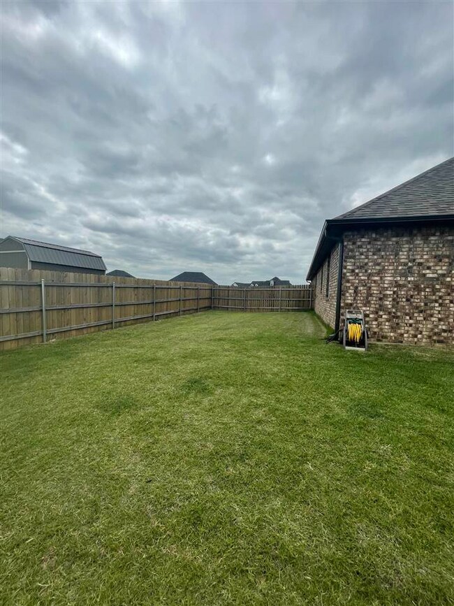 12234 Honey Badger Ln, Elgin, OK 73538 - photo 3