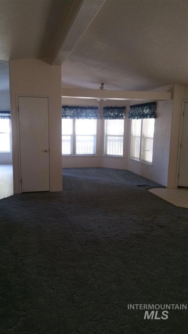 735 Pioneer Rd, Weiser, ID 83672 - photo 2