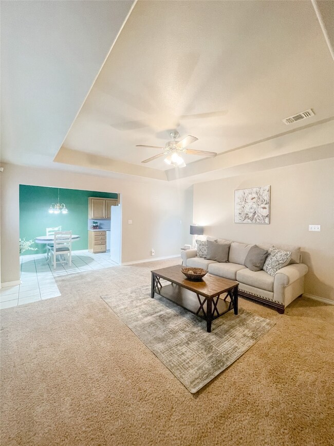 1303 S Howeth St, Gainesville, TX 76240 - photo 3