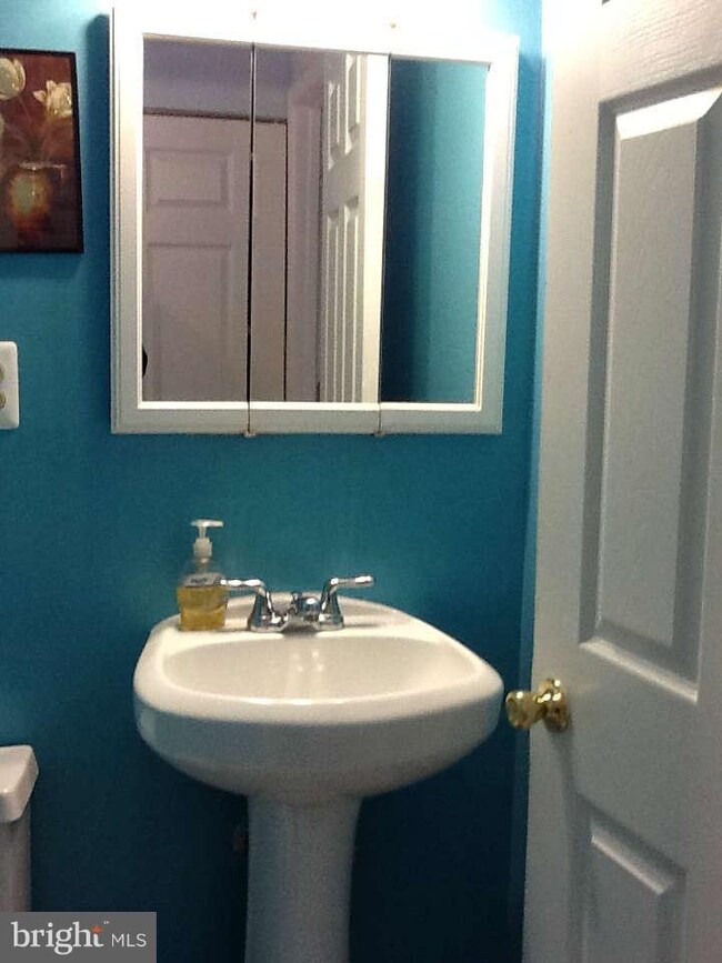 19336 Running Cedar Ct, Germantown, MD 20876 - photo 6