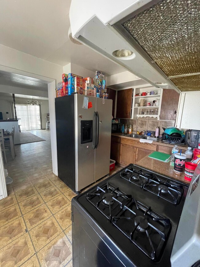 8342 White Rd, El Paso, TX 79907 - photo 6