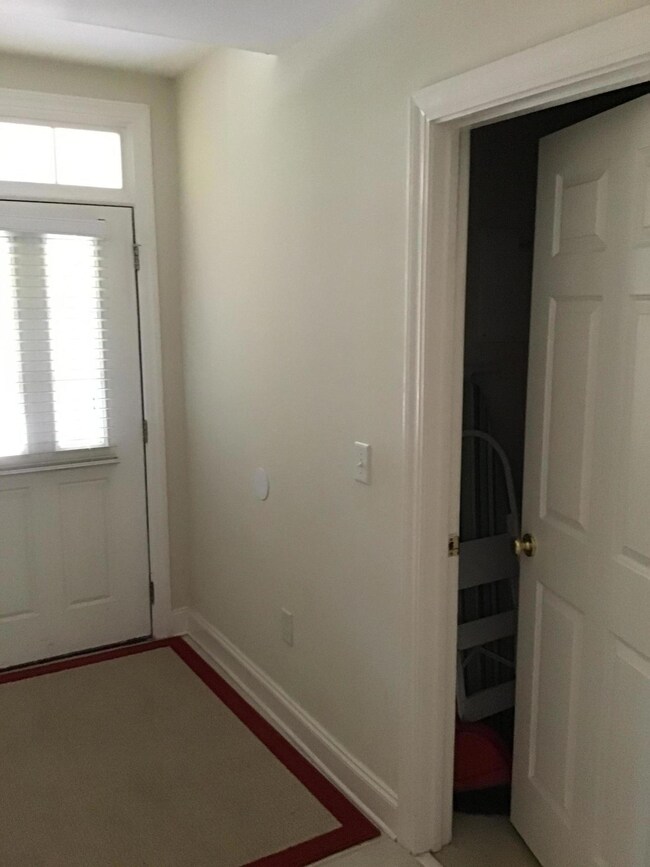 entrance hall to laundry