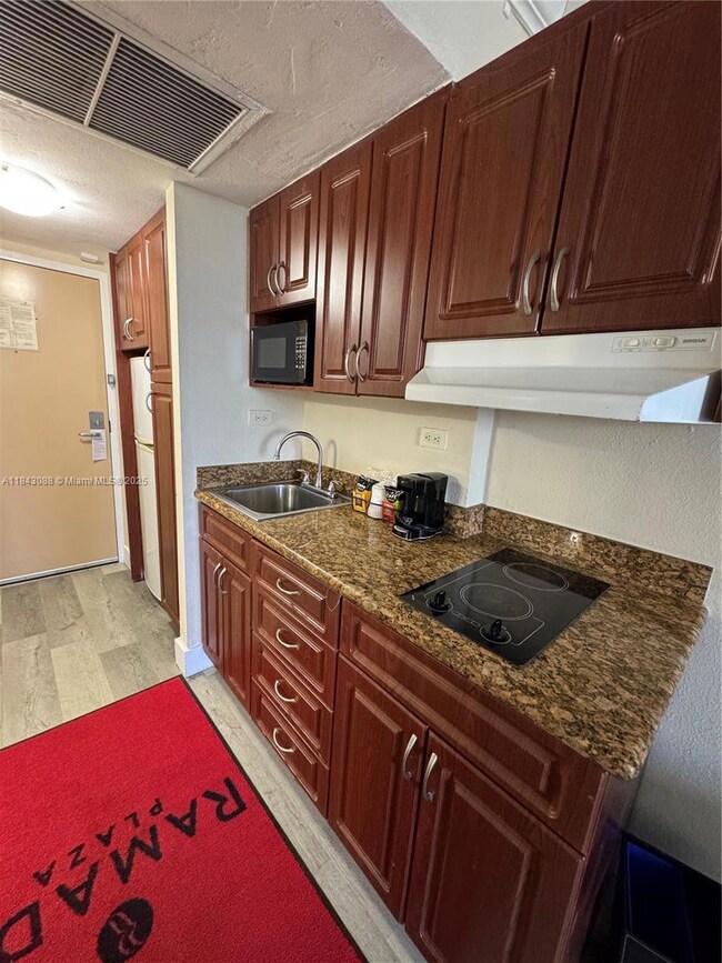 19201 Collins Ave unit 1103, Sunny Isles Beach, FL 33160 - photo 2