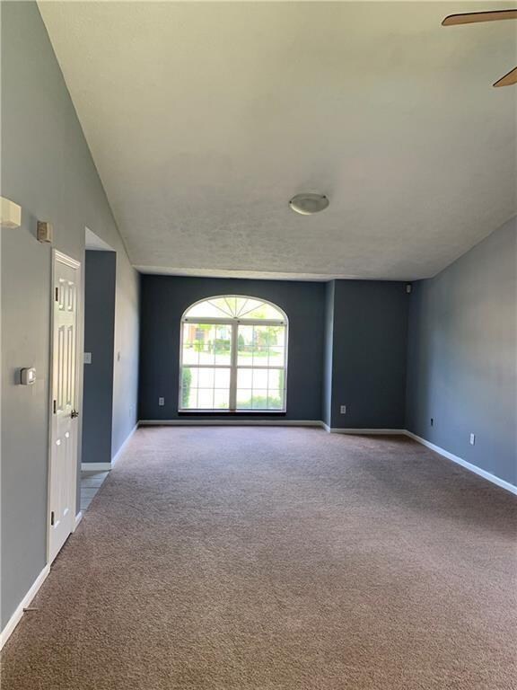 10663 Kyle Ct, Fishers, IN 46037 - photo 2