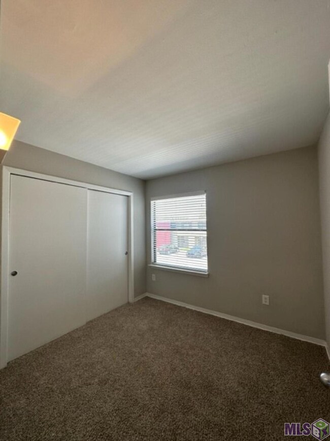 1855 Brightside Dr unit 3BR 1.5 BA, Baton Rouge, LA 70820 - photo 4