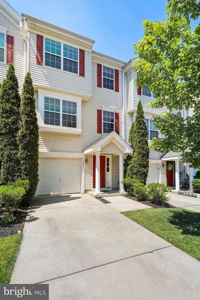 1041 Buckingham Dr, West Deptford, NJ 08086 - photo 3