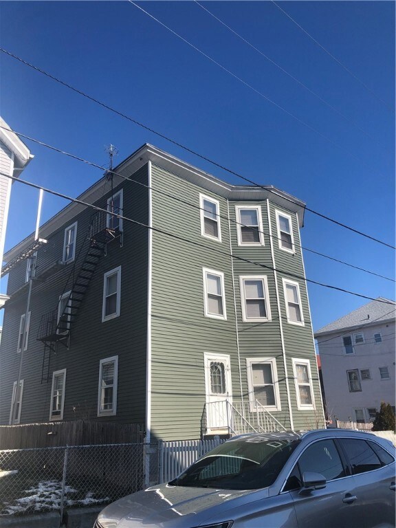 48 Margaret St, Pawtucket, RI 02860 - photo 5