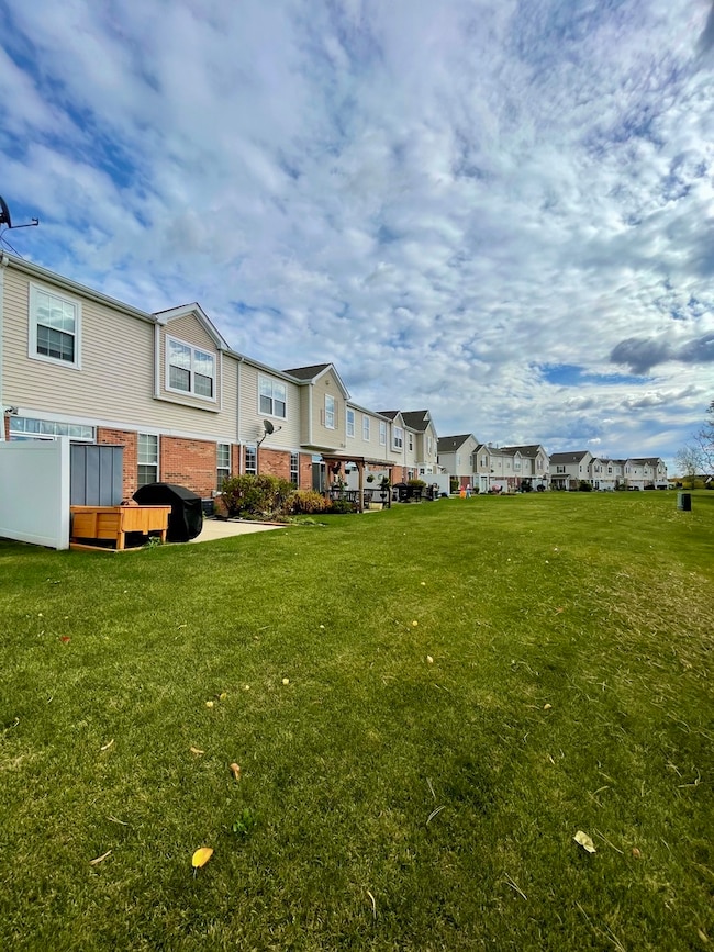 1109 Heron Cir, Joliet, IL 60431 - photo 4