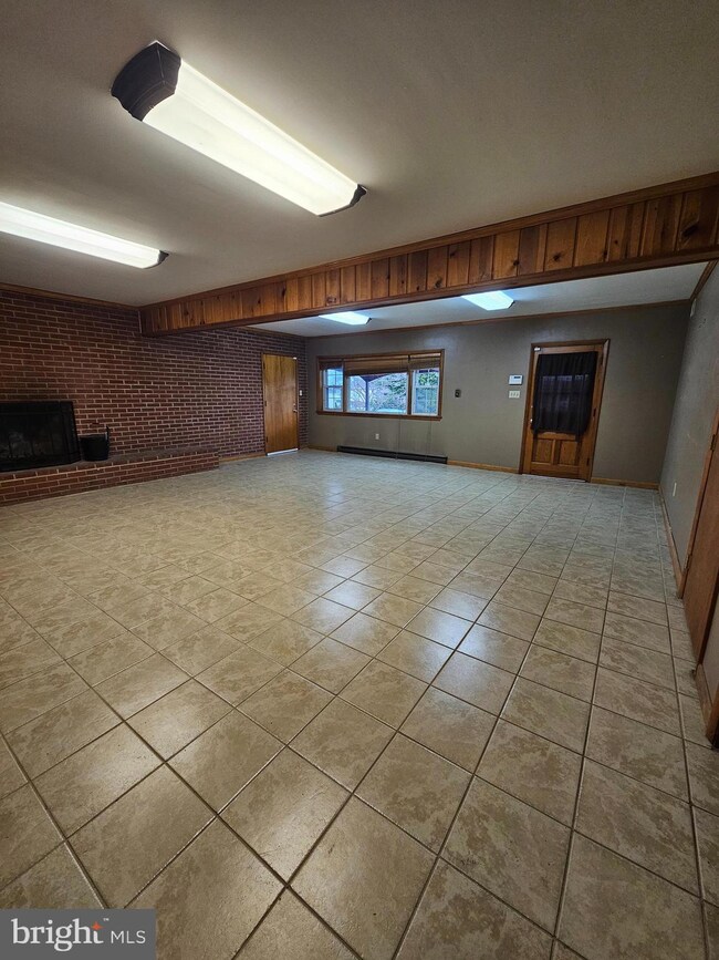 615 Villa Ave unit B, Front Royal, VA 22630 - photo 5