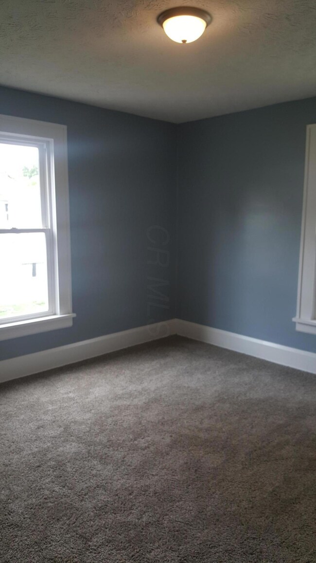 449 E Walnut St, Lancaster, OH 43130 - photo 7