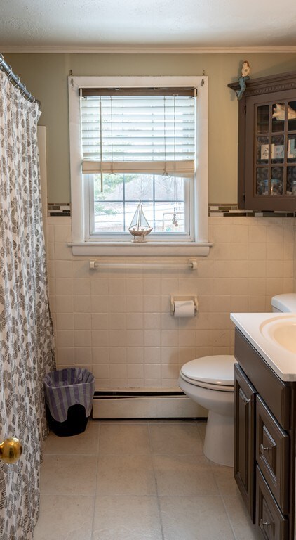 123 Moore St, Chicopee, MA 01013 - photo 7