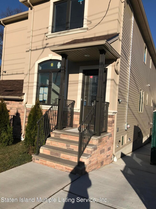 53 Parkinson Ave, Staten Island, NY 10305 - photo 2
